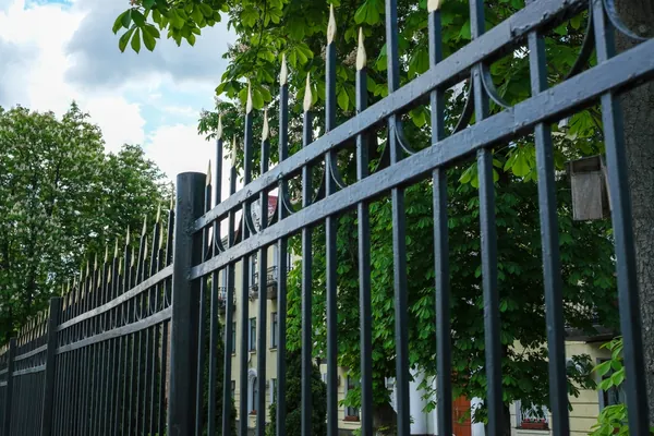 Steel railings – one of the fencing styles in Weston-super-Mare installed by Mr Fencer